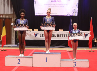 2023-12-09 Victory ceremony Women at CGC Bettembourg 2023 (Martin Rulsch) 12