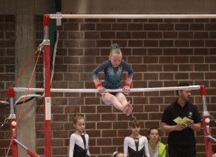 2023-12-09 Competition Women Benjamines and Jeunes Espoirs Uneven bars at CGC Bettembourg 2023 (Martin Rulsch) 026
