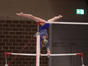 2023-12-09 Competition Women Benjamines and Jeunes Espoirs Uneven bars at CGC Bettembourg 2023 (Martin Rulsch) 087