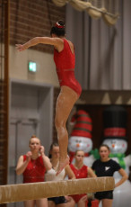2023-12-09 Warm-up Women Poussines and Open Balance beam at CGC Bettembourg 2023 (Martin Rulsch) 298
