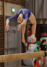 2023-12-09 Warm-up Women Poussines and Open Balance beam at CGC Bettembourg 2023 (Martin Rulsch) 224