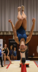 2023-12-09 Warm-up Women Poussines and Open Balance beam at CGC Bettembourg 2023 (Martin Rulsch) 029