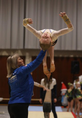 2023-12-09 Warm-up Women Benjamines and Jeunes Espoirs Balance beam Balance beam at CGC Bettembourg 2023 (Martin Rulsch) 067