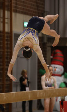 2023-12-09 Warm-up Women Benjamines and Jeunes Espoirs Balance beam Balance beam at CGC Bettembourg 2023 (Martin Rulsch) 059