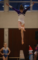 2023-12-09 Warm-up Women Benjamines and Jeunes Espoirs Balance beam Balance beam at CGC Bettembourg 2023 (Martin Rulsch) 018